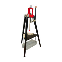 Stojan na prebíjacie lisy Lee Precision Reloading Stand Stojan na prebíjacie lisy Lee Precision Reloading Stand